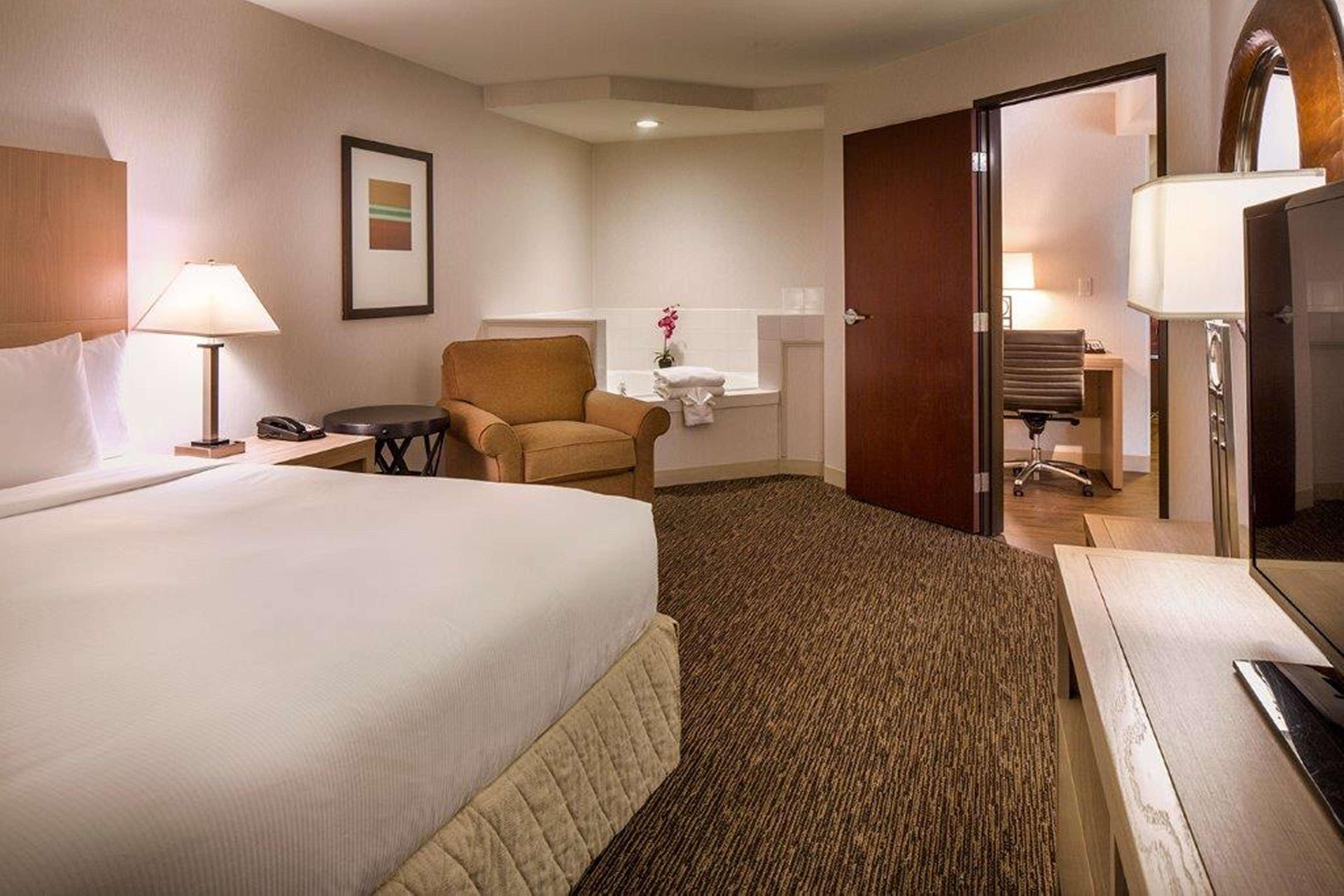 The Newberry Hotel Bend, Tapestry Collection By Hilton Exterior photo